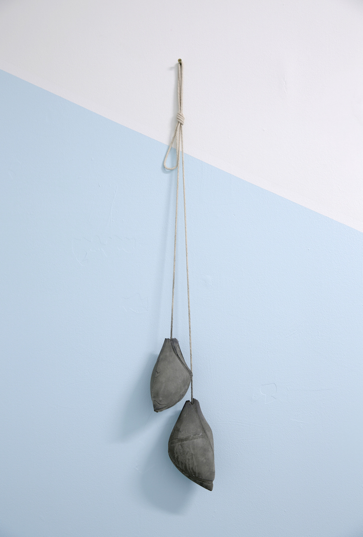 15 Untitled (MB), 101 x 19 x 10 cm, installation view fourFOLD gallery, 2015